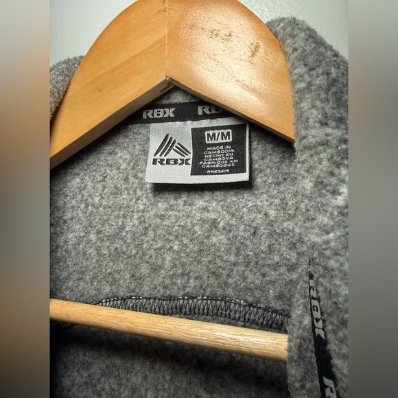 RBX Women's Gray and Black Scrub Jacket - Picture 4 of 6